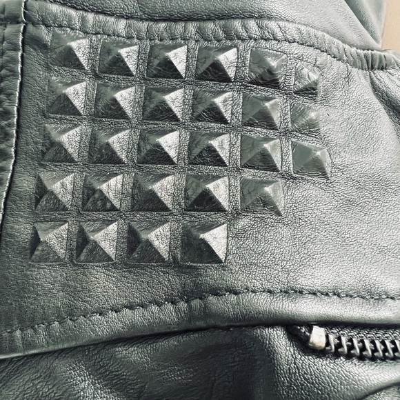Slate & Willow Embossed Studs Moto Black 100% Leather Jacket Zipper Pockets XS/S - Picture 10 of 16